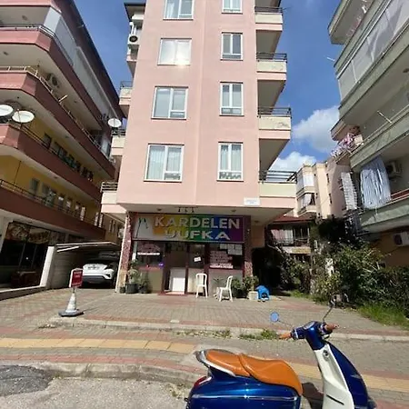 Merkezde Sueit Apartment